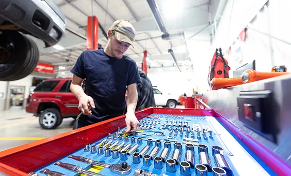 Mid’s Automotive & Diesel Service Program relocated to a brand new facility owned and operated by the Clare-Gladwin Regional Education Service District (RESD).